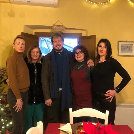 Albergo La Loggia Di San Martino グアルド・タディーノ エクステリア 写真