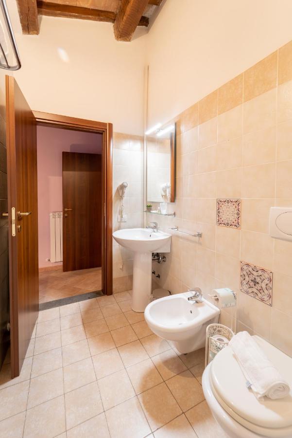 Albergo La Loggia Di San Martino グアルド・タディーノ エクステリア 写真